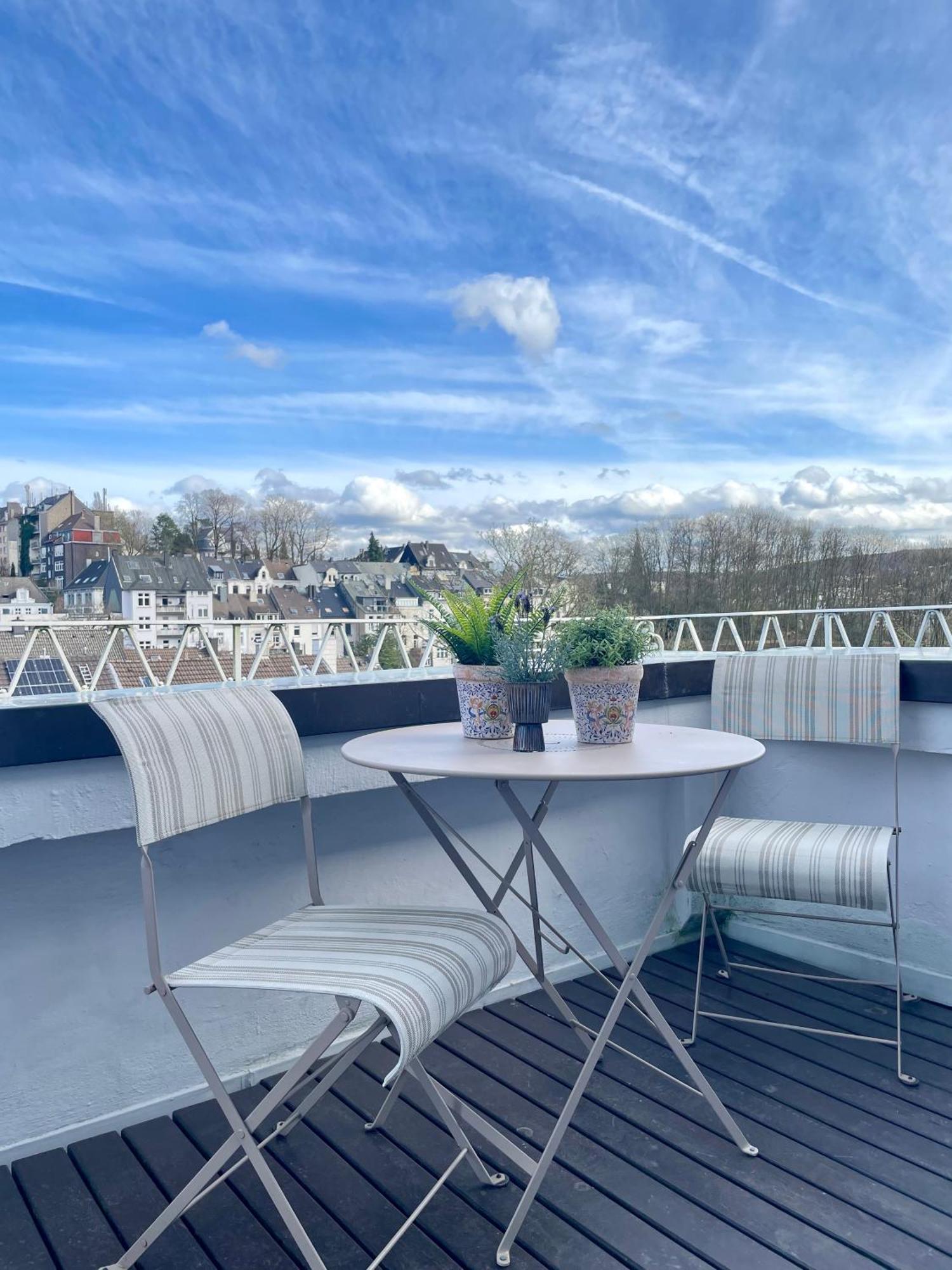 Helle Altbauwohnung Mit Balkon Im Briller Viertel Βούρπεταλ Εξωτερικό φωτογραφία