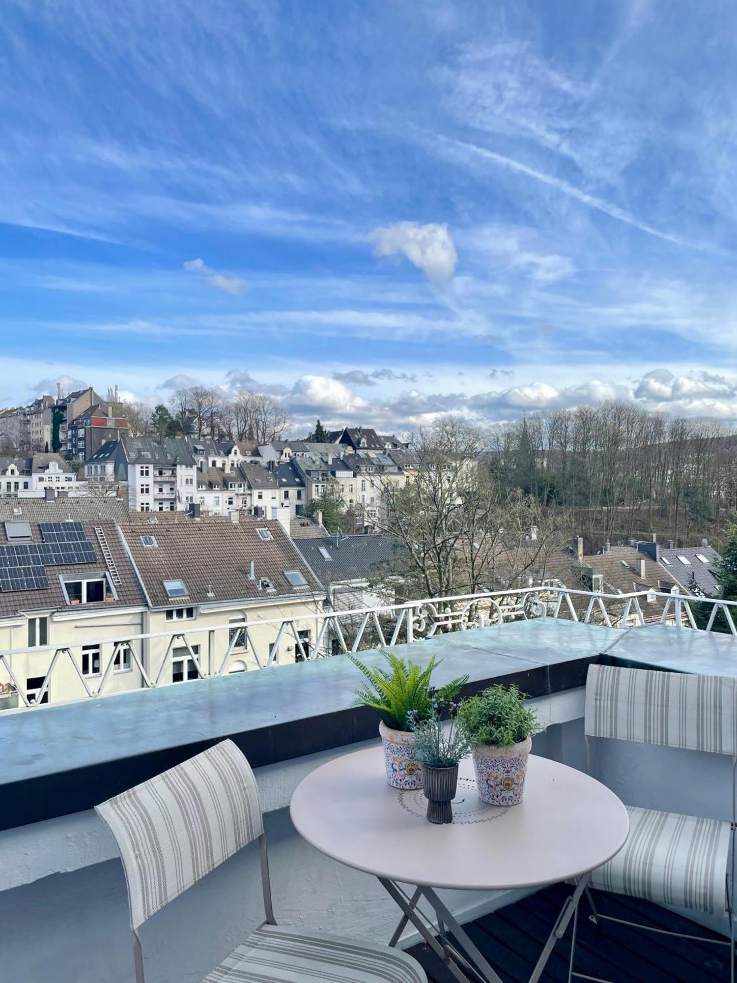 Helle Altbauwohnung Mit Balkon Im Briller Viertel Βούρπεταλ Εξωτερικό φωτογραφία